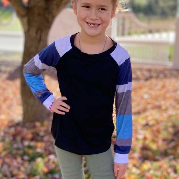 Falling Temps Girls Raglan Top - Picture 2 of 5